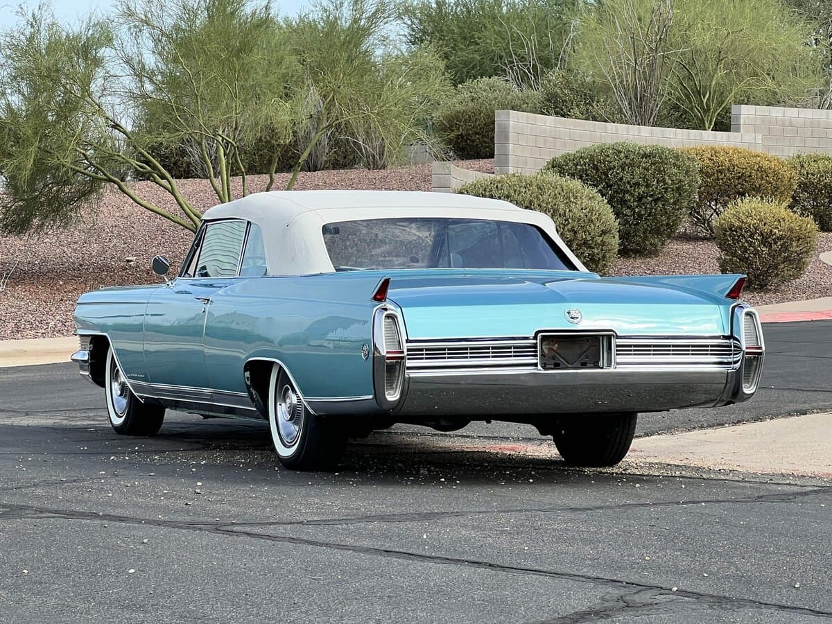 Cadillac Eldorado VI Restayling — 3/4 arxadan