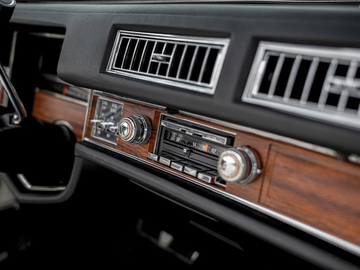 Cadillac Eldorado IX — Salon, öndən