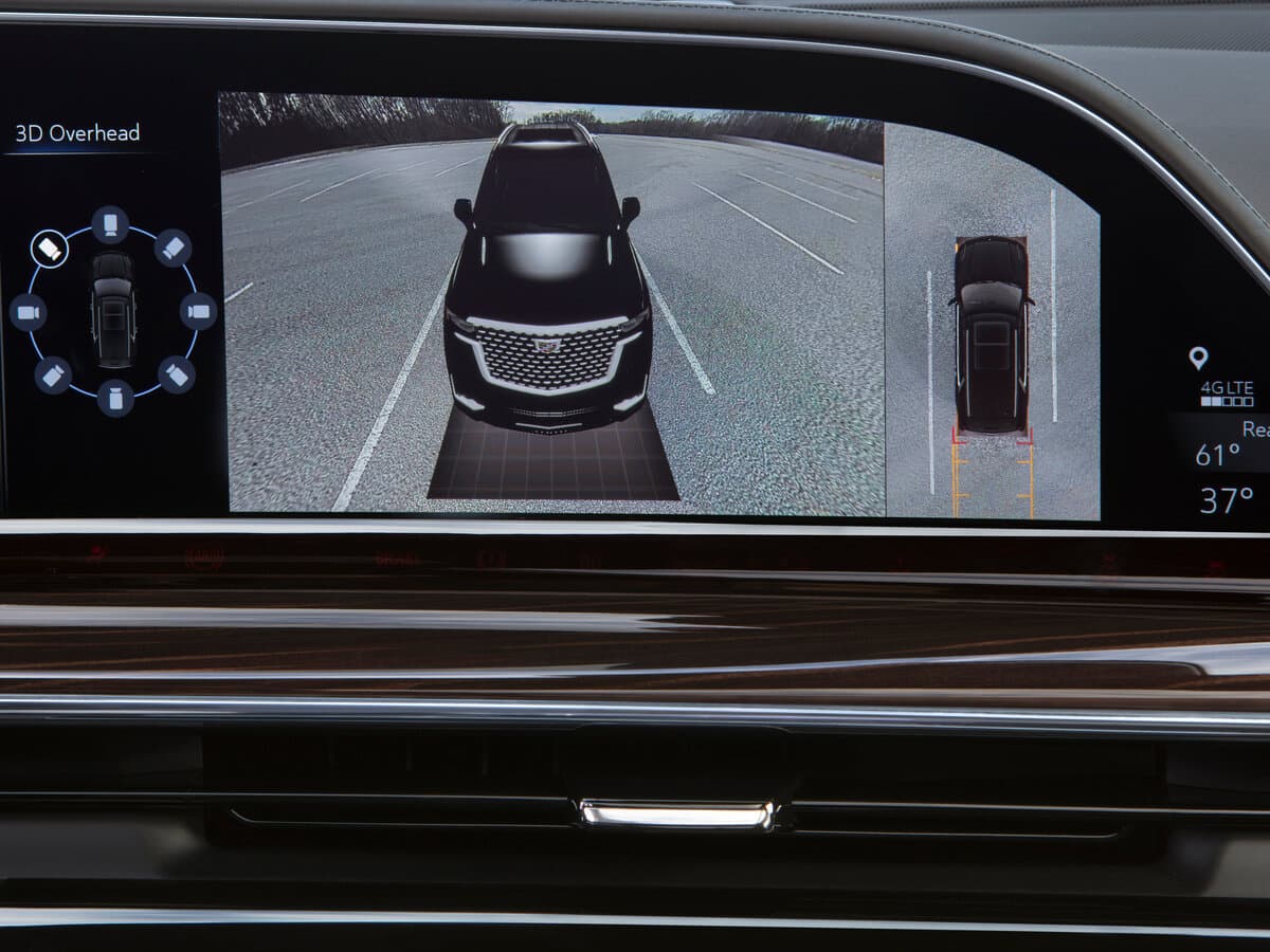 Cadillac Escalade V — Salon, arxadan