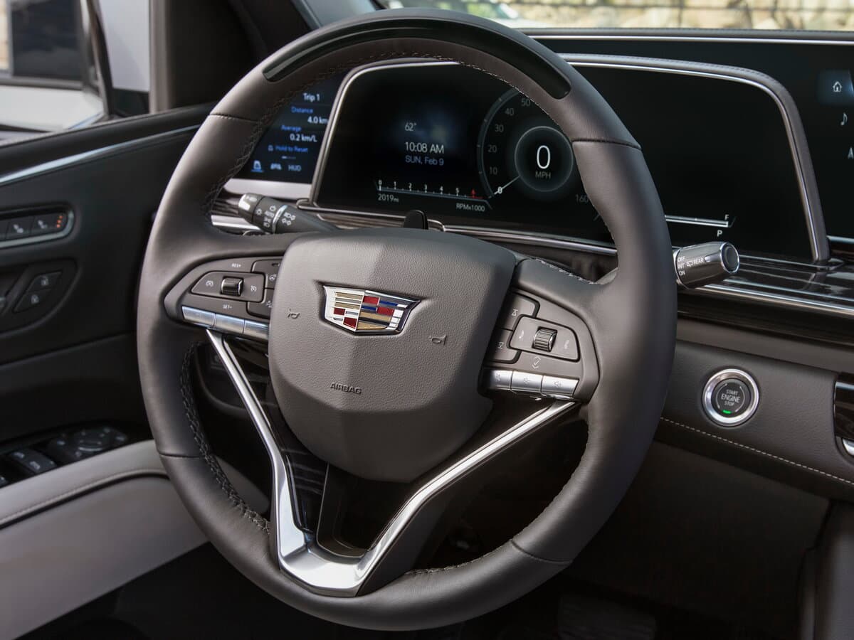 Cadillac Escalade V — Sükan