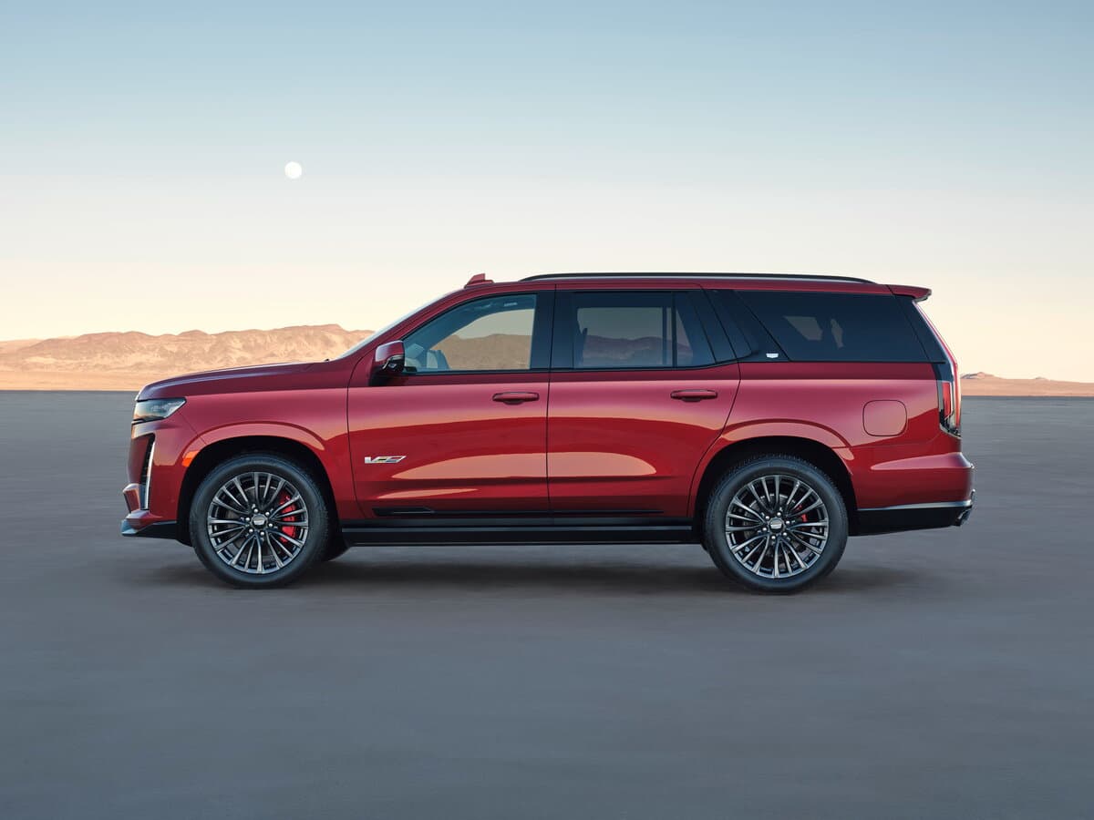 Cadillac Escalade-V I — Yandan
