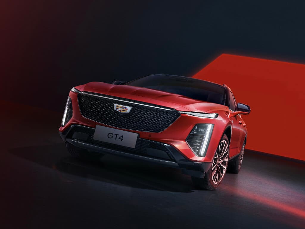 Cadillac GT4 2023 – indiyədək — Öndən