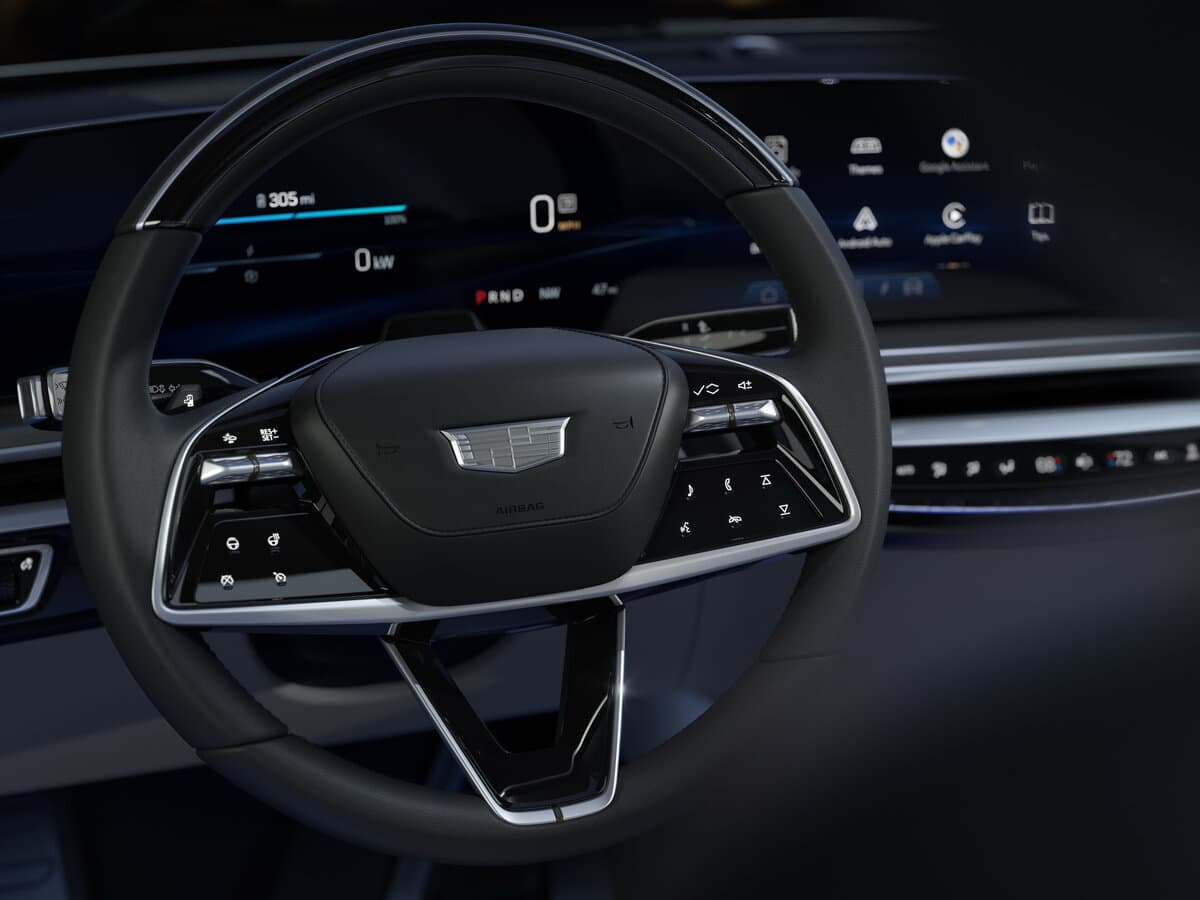 Cadillac Lyriq 2022 – indiyədək — Sükan