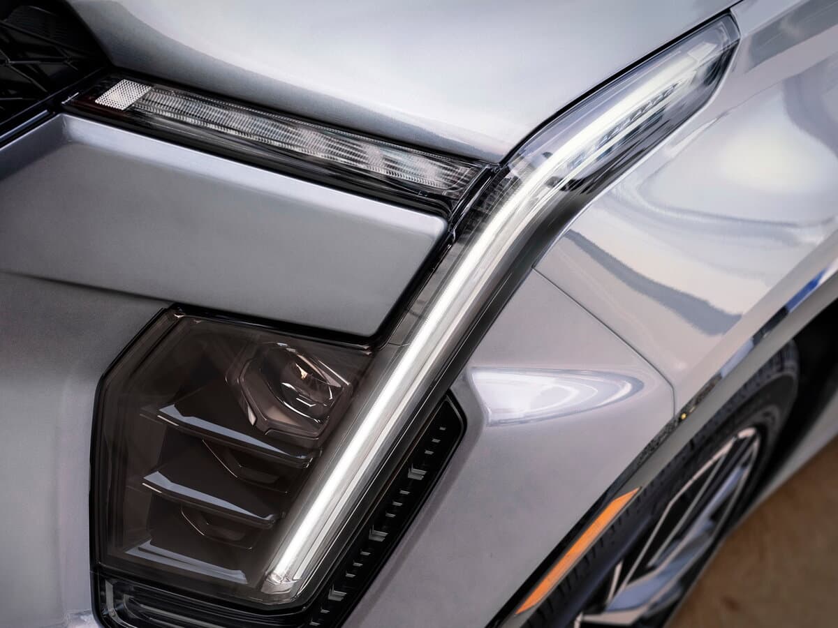 Cadillac XT4 I Restayling — Fara