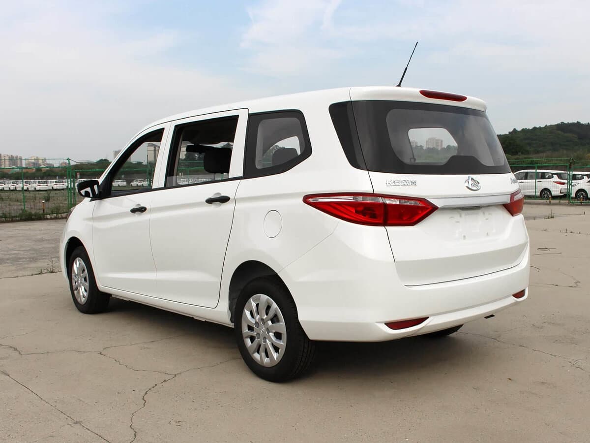 Changan Auchan A600 I Restayling — 3/4 arxadan