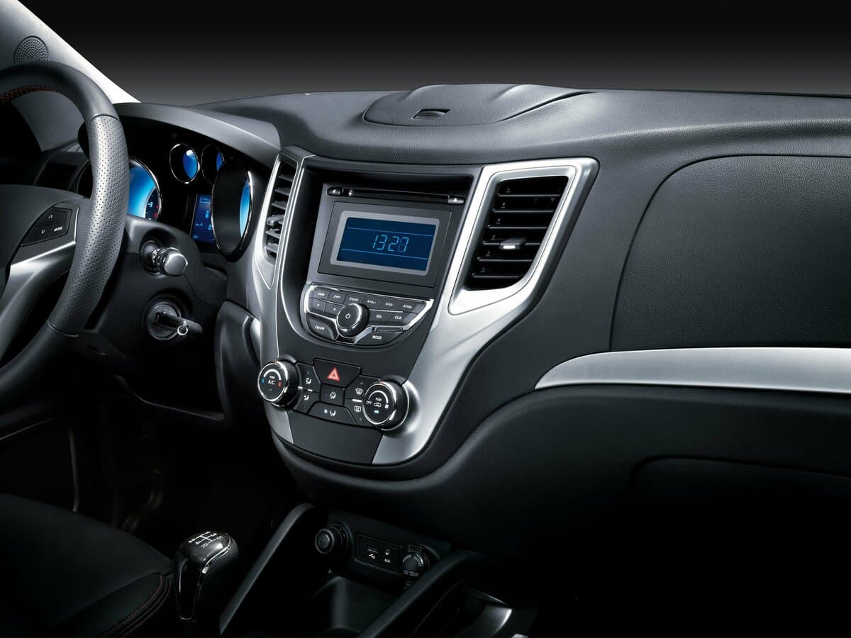 Changan CS35 2013 – 2022 — Salon, öndən