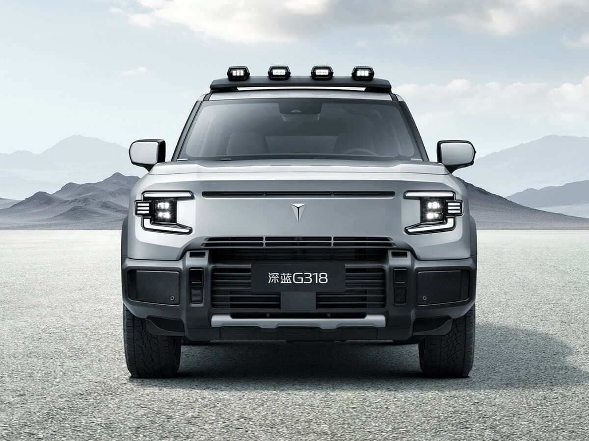 Changan Deepal G318 I — Öndən