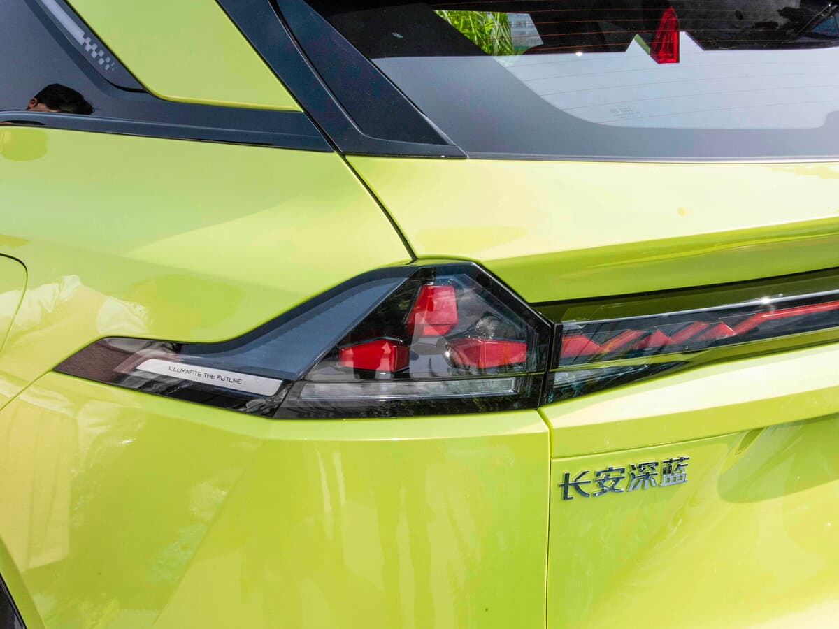 Changan Deepal S07 I — Detal
