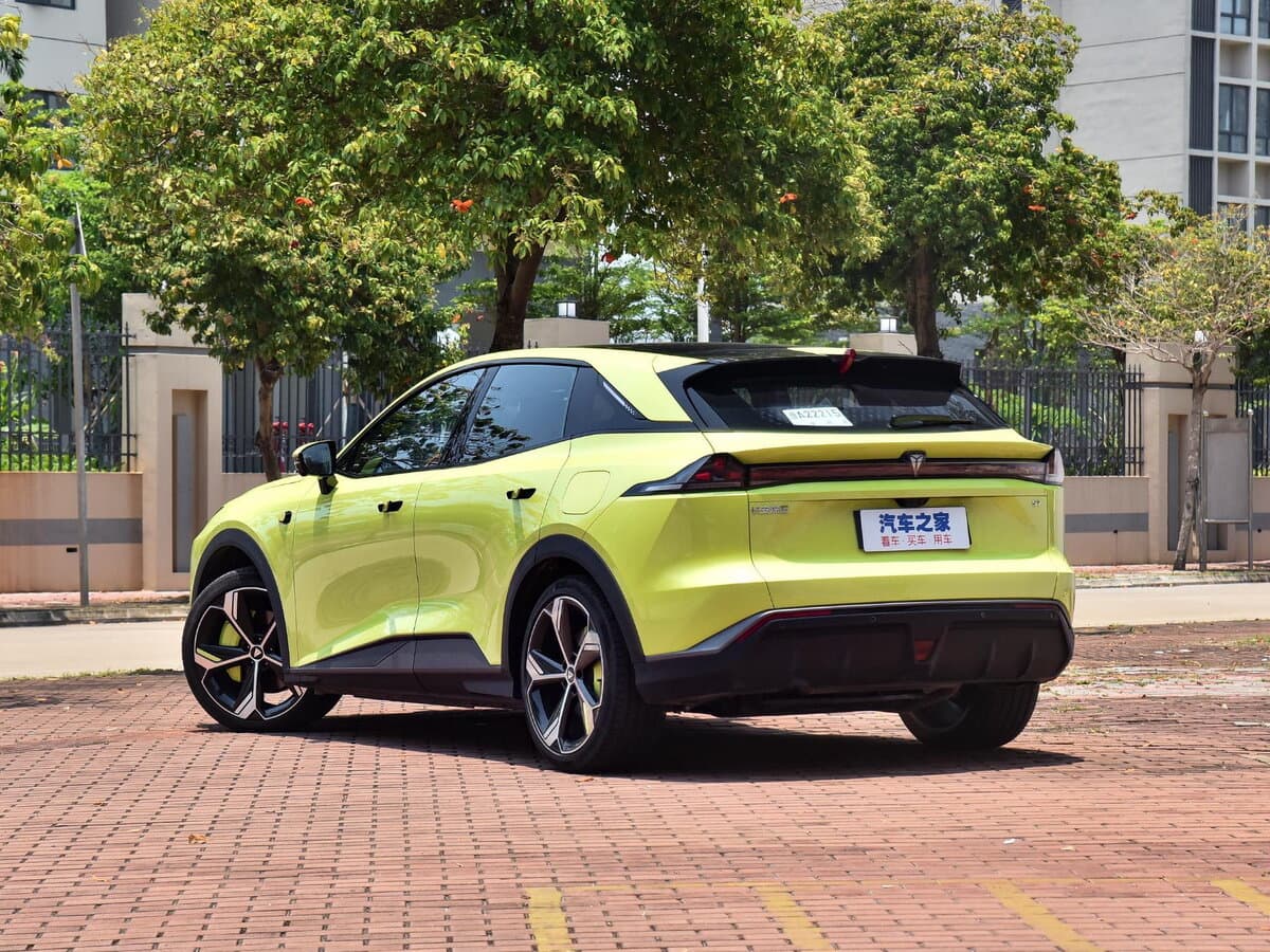 Changan Deepal S07 I — 3/4 arxadan