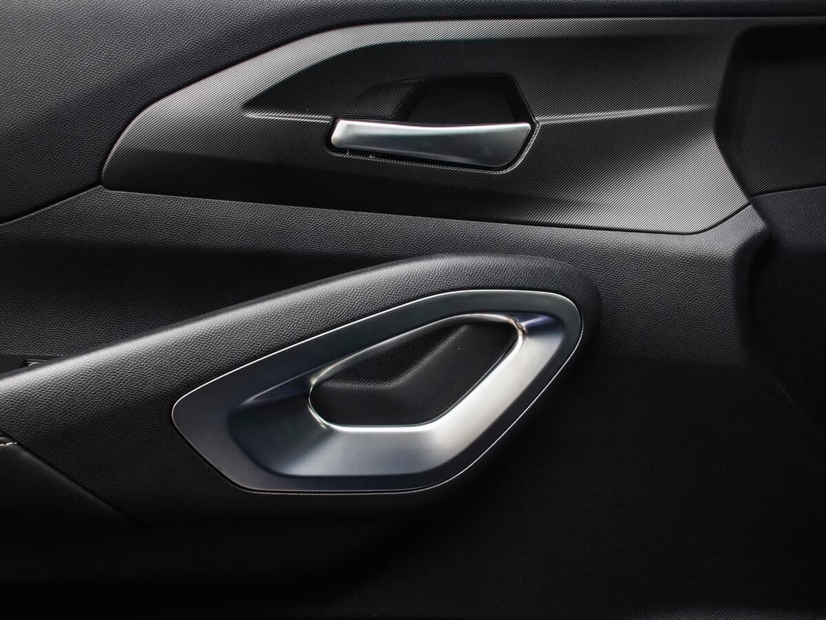 Changan Kaicene F70 I — Qapı