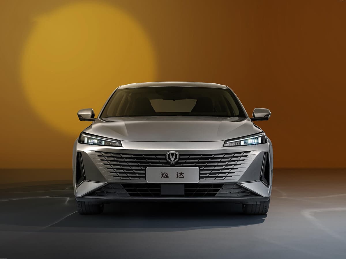 Changan Lamore 2023 – indiyədək — Öndən