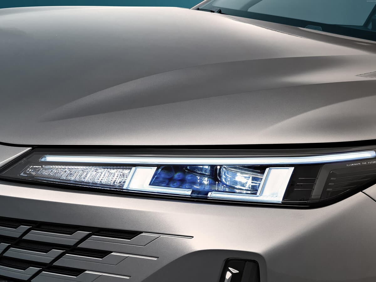 Changan Lamore 2023 – indiyədək — Fara