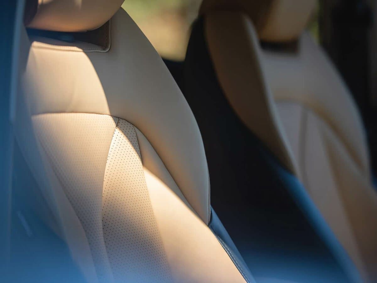 Changan Lantuozhe (Explorer) 2022 – indiyədək — Salon, arxadan