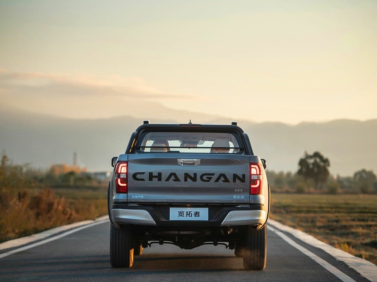 Changan Lantuozhe (Explorer) 2022 – indiyədək — Arxadan