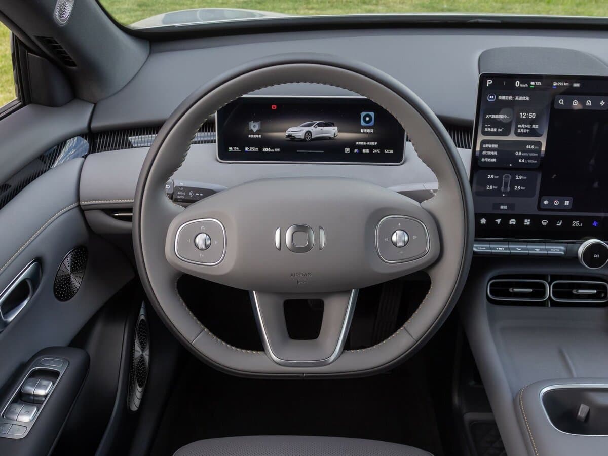 Changan Qiyuan A06 2023 – indiyədək — Sükan