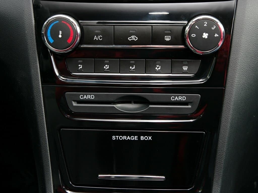 Chery Bonus 3 (E3/A19) 2014 – 2017 — Salon, öndən