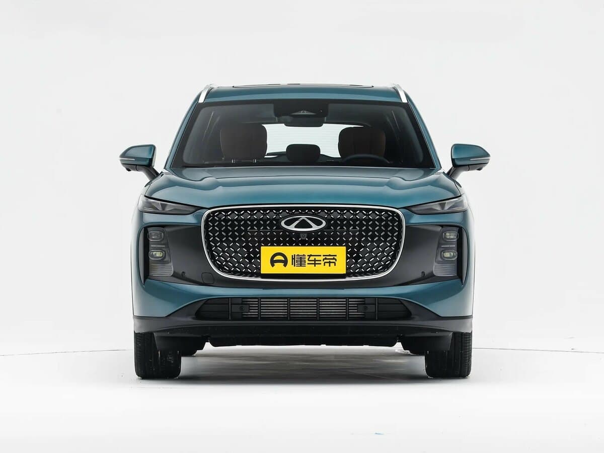 Chery Tiggo 8 II — Öndən
