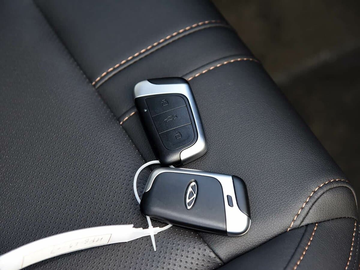 Chery Tiggo E II — Salon, arxadan