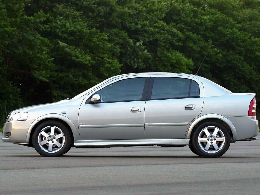 Chevrolet Astra 1998 – 2011 — Yandan