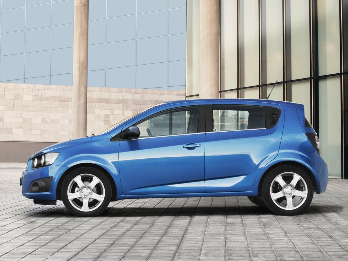 Chevrolet Aveo II — Yandan