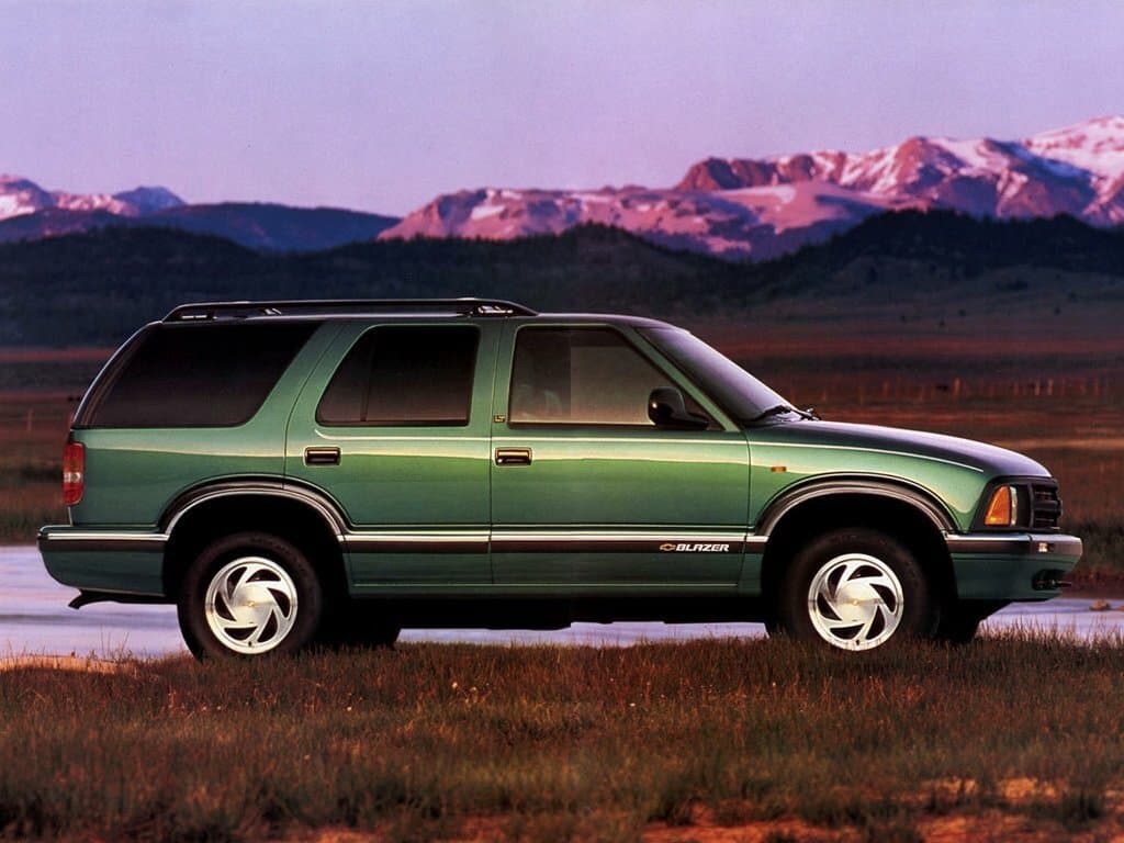 Chevrolet Blazer II — Yandan