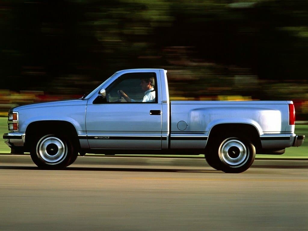 Chevrolet C/K IV (GMT400) — Yandan