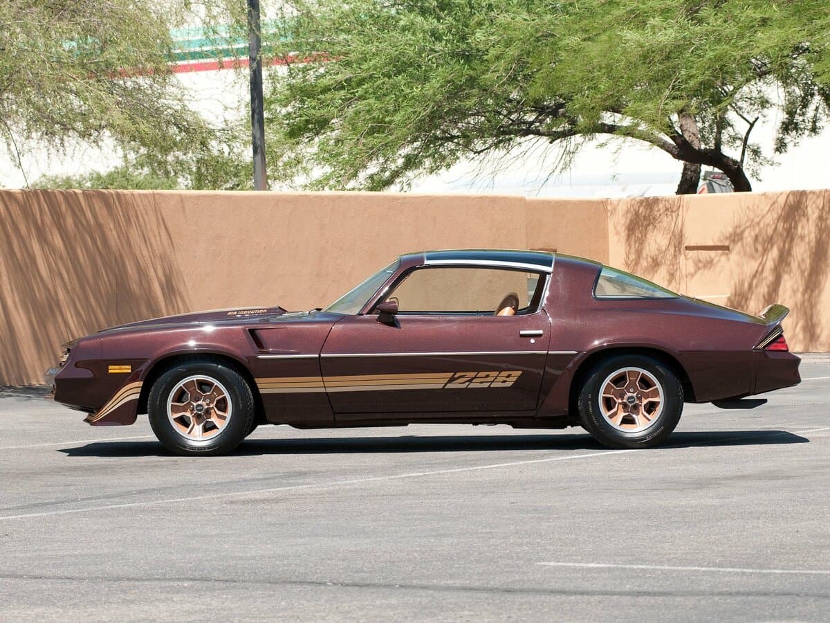 Chevrolet Camaro II — Yandan