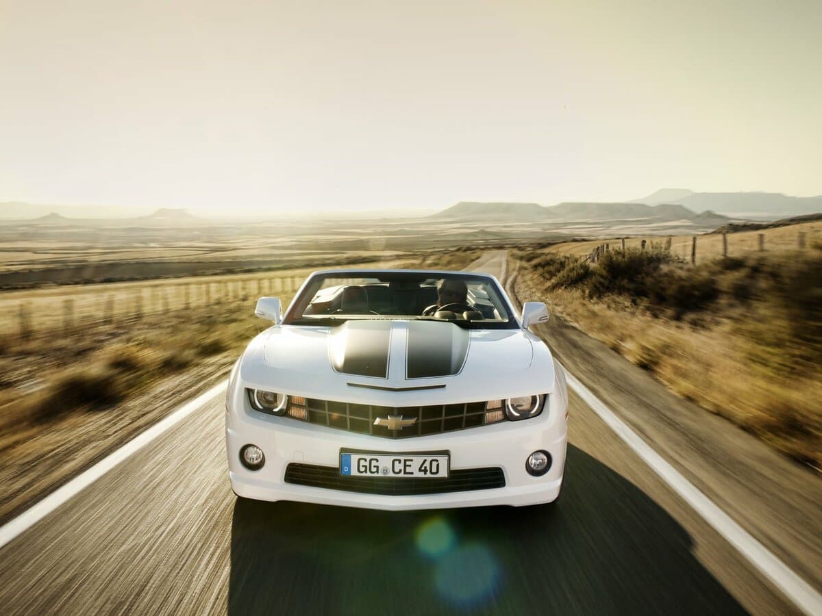 Chevrolet Camaro V — Öndən