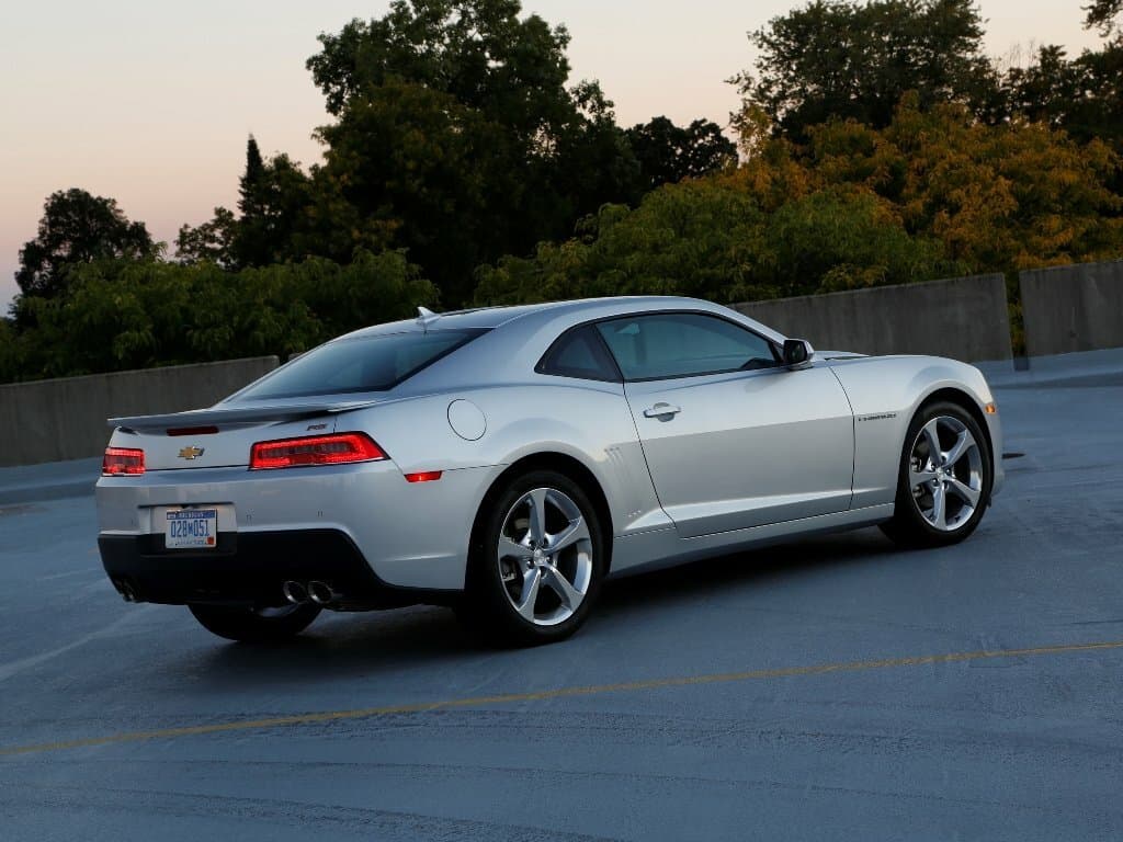 Chevrolet Camaro V Restayling — 3/4 arxadan