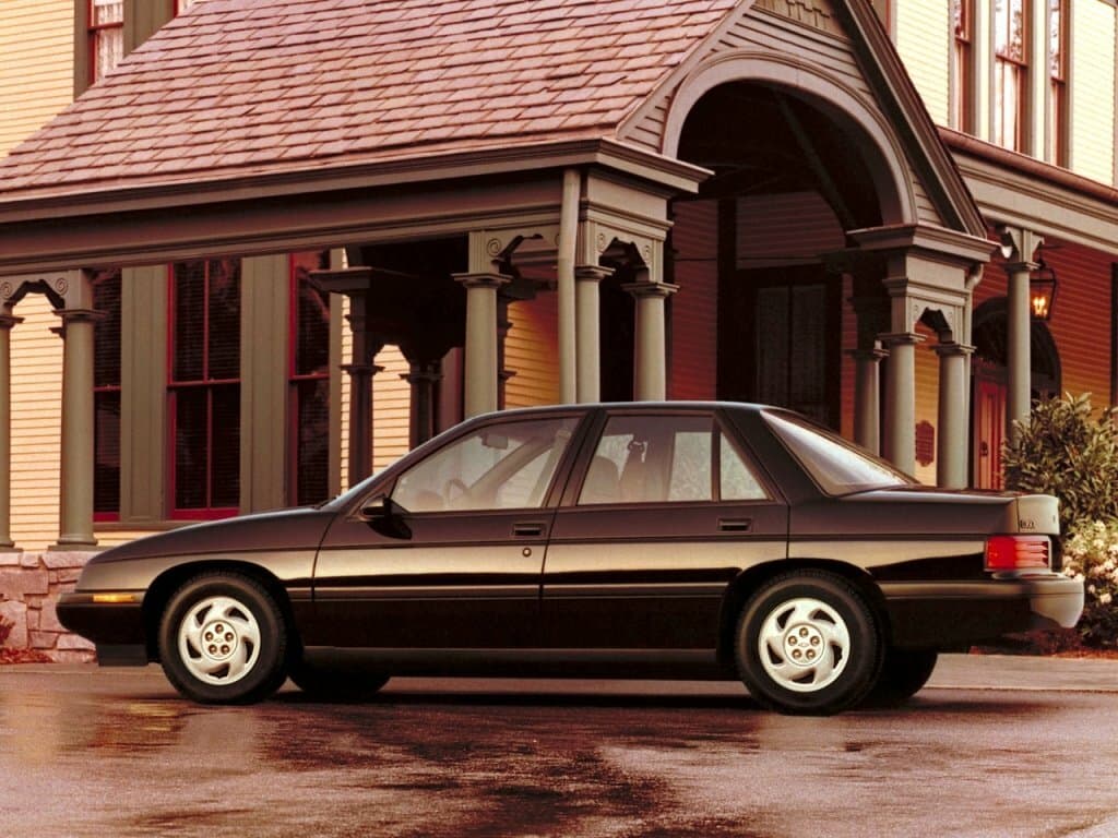Chevrolet Corsica 1987 – 1996 — Yandan