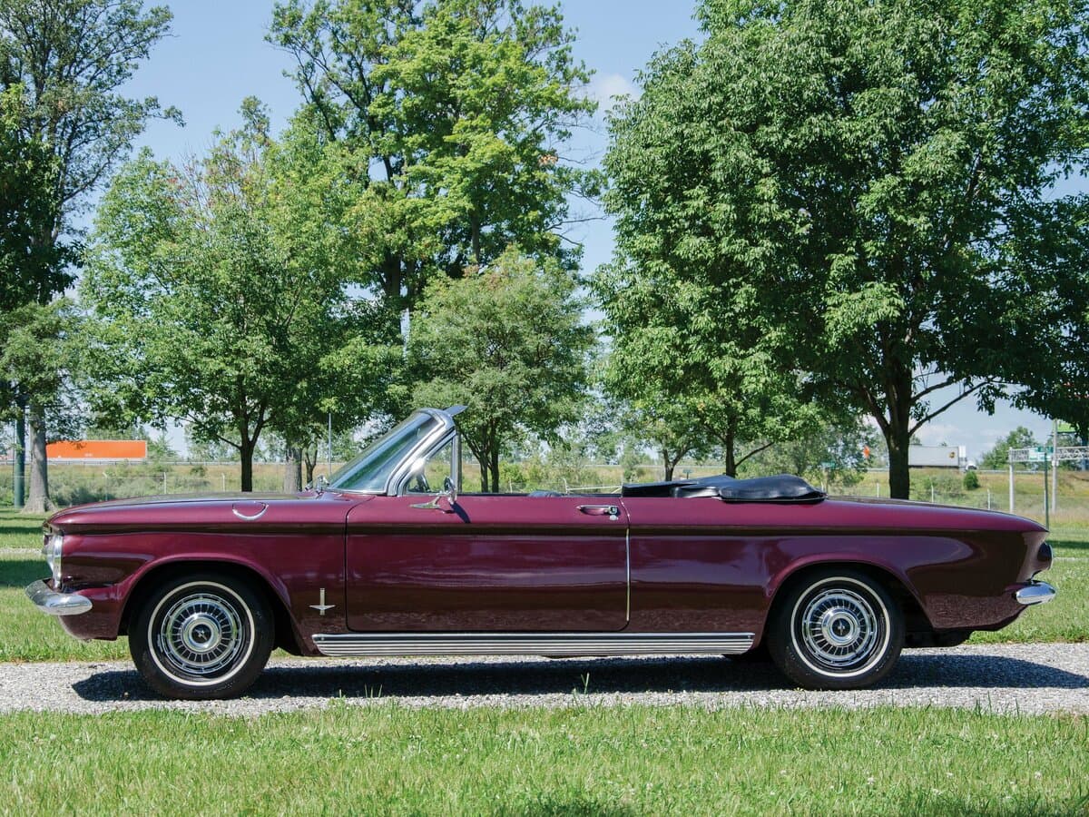 Chevrolet Corvair I — Yandan
