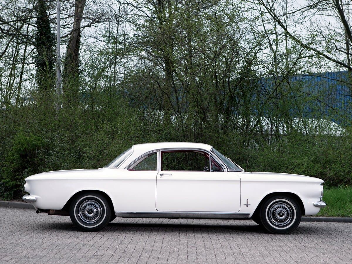 Chevrolet Corvair I — Yandan