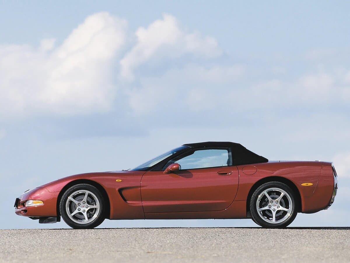 Chevrolet Corvette C5 — Yandan