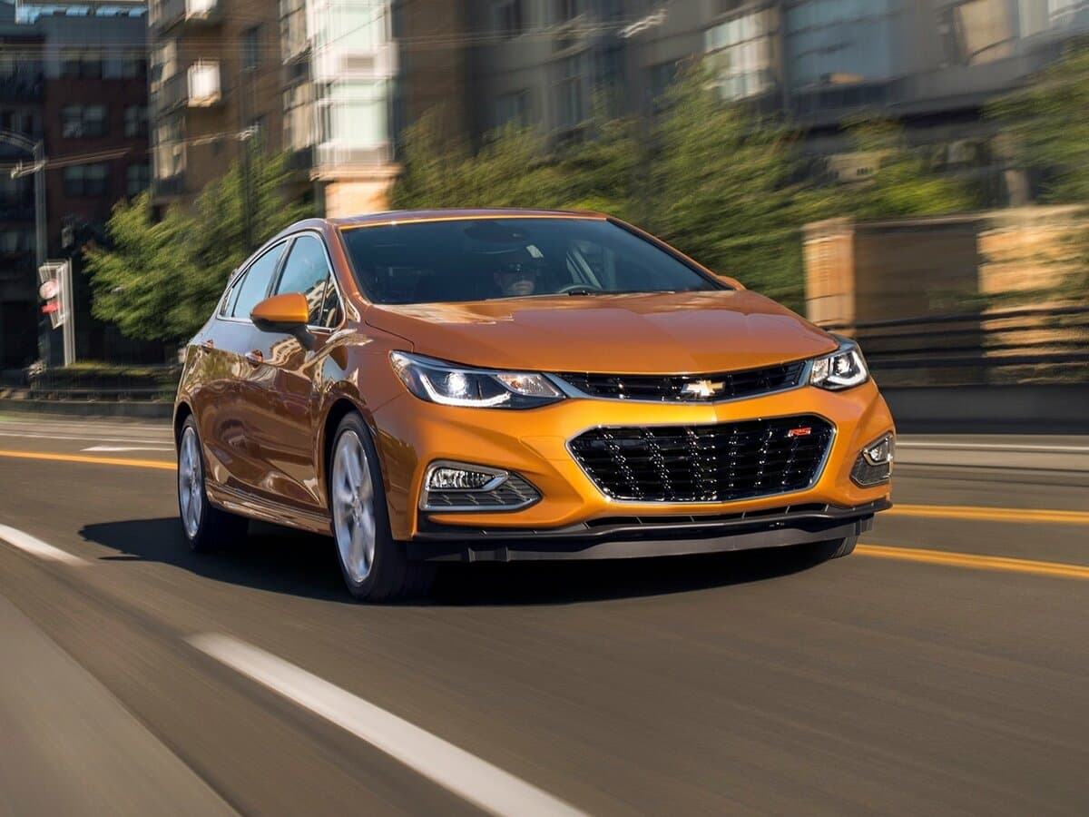 Chevrolet Cruze II — Öndən