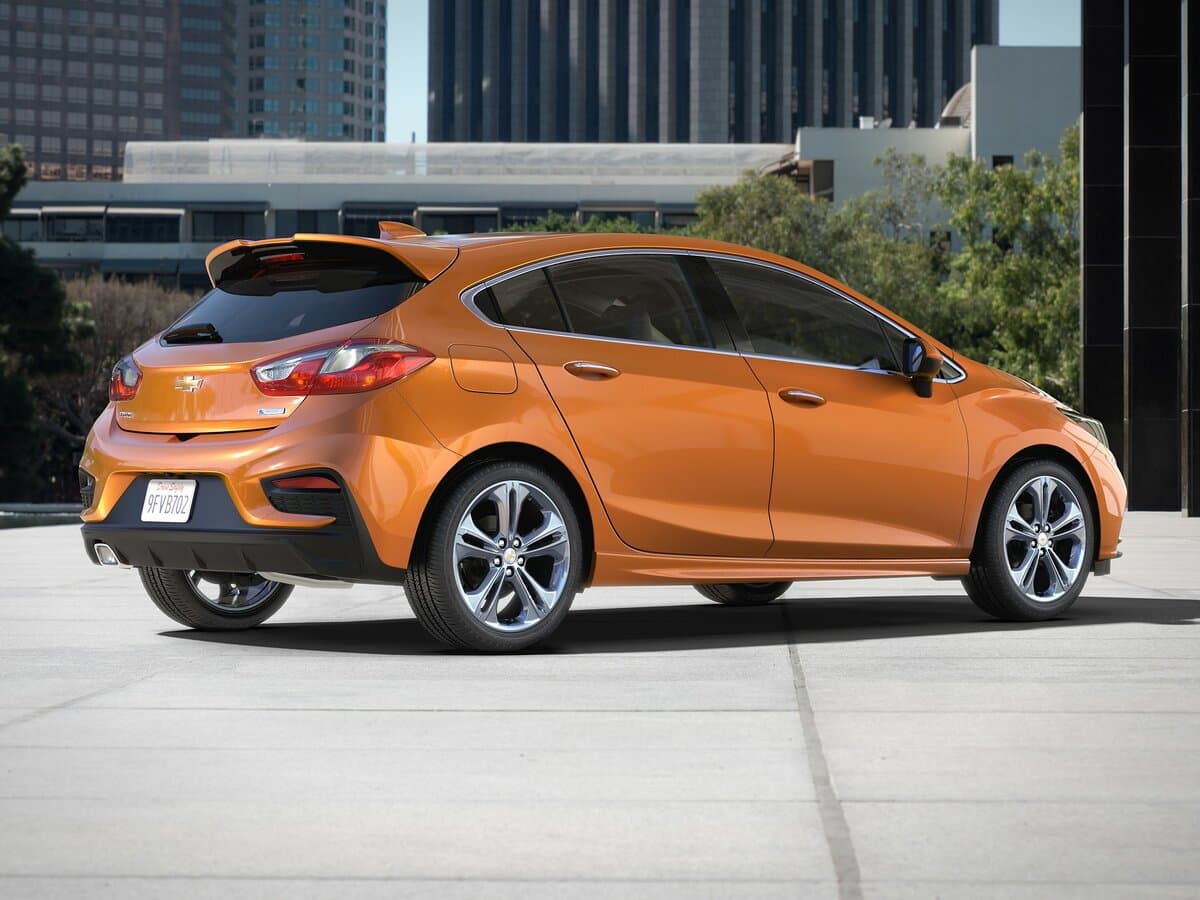 Chevrolet Cruze II — 3/4 arxadan