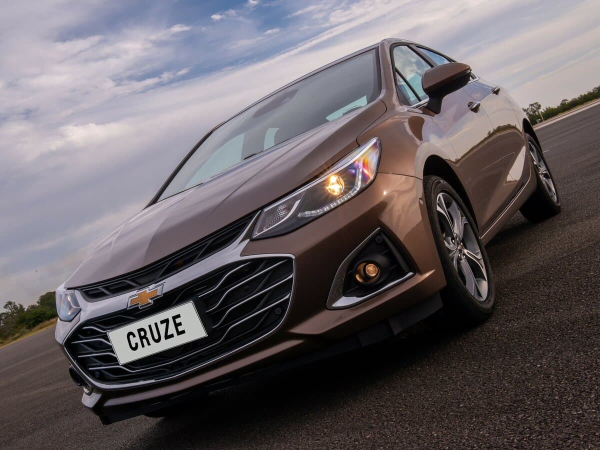 Chevrolet Cruze II Restayling — Öndən