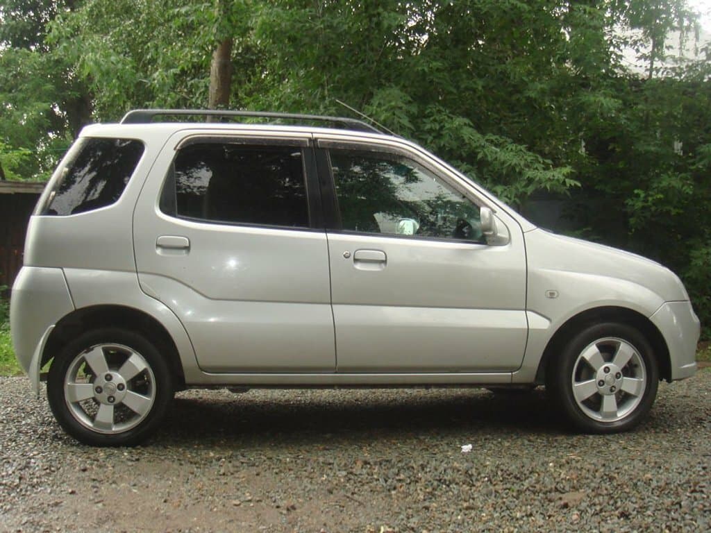 Chevrolet Cruze (HR) 2001 – 2008 — Yandan