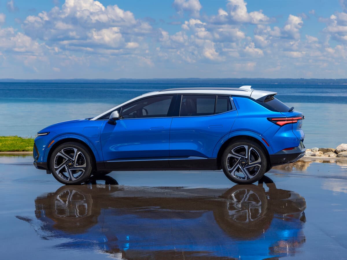 Chevrolet Equinox EV 2024 – indiyədək — Yandan