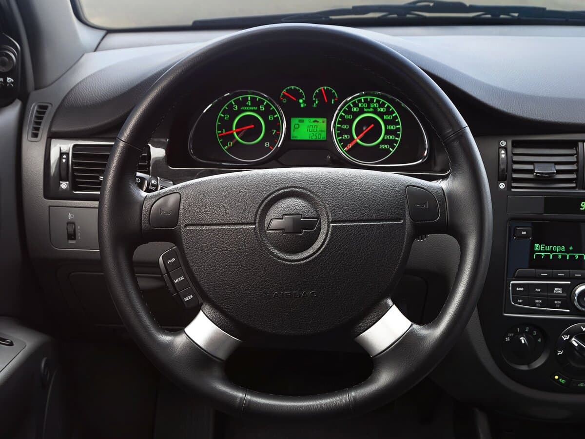 Chevrolet Lacetti I Restayling — Sükan