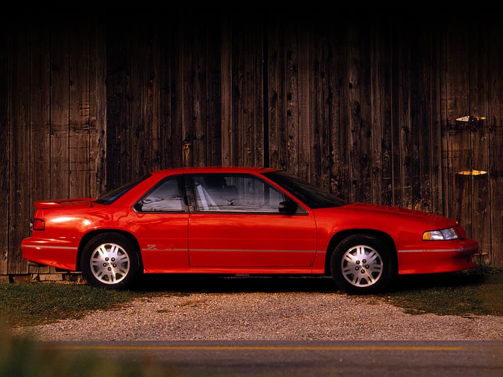 Chevrolet Lumina I — Yandan