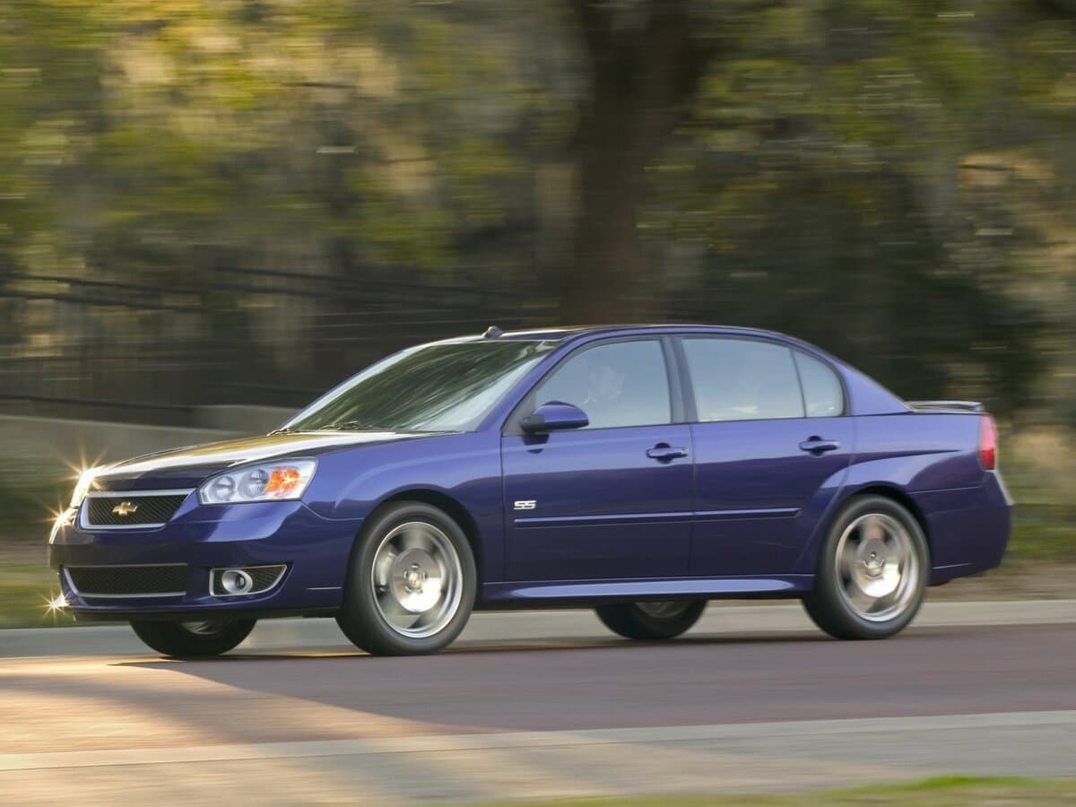 Chevrolet Malibu VI Restayling — Yandan