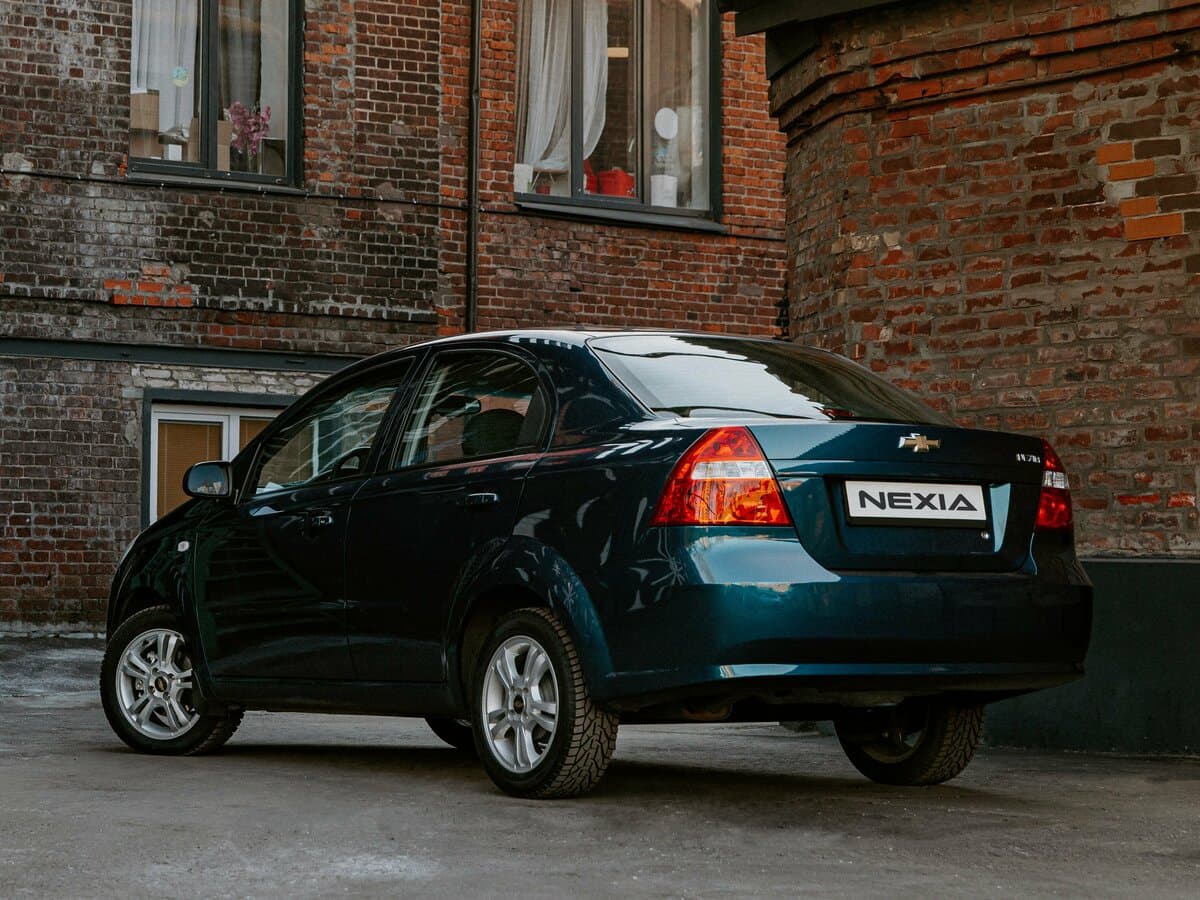 Chevrolet Nexia I — 3/4 arxadan
