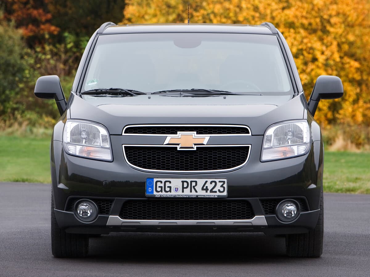 Chevrolet Orlando I — Öndən