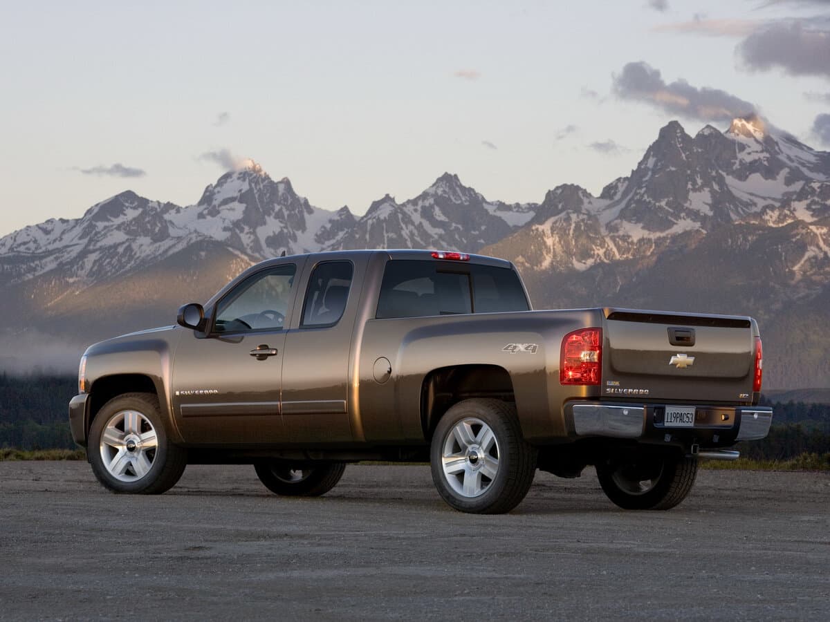 Chevrolet Silverado II (GMT900) — 3/4 arxadan