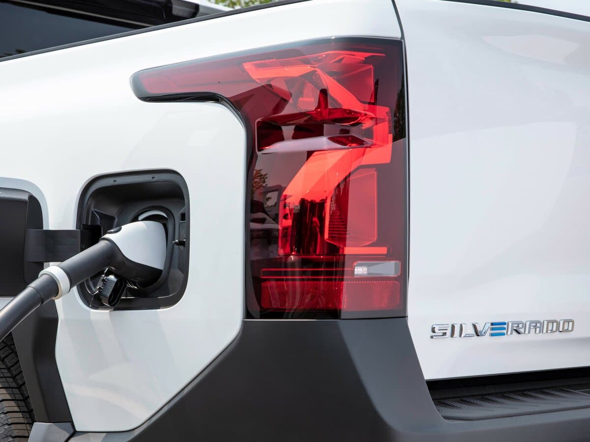 Chevrolet Silverado IV (T1XX) Restayling — Detal