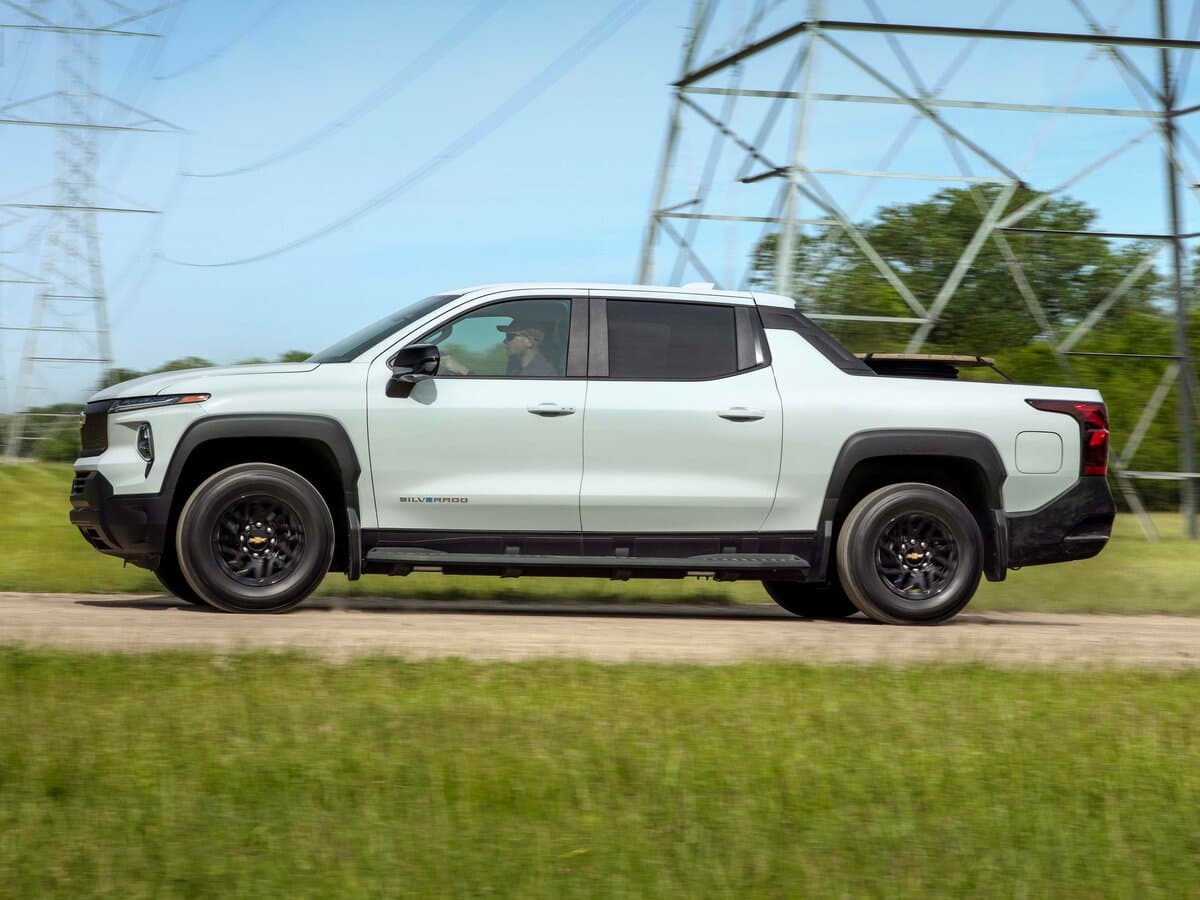 Chevrolet Silverado IV (T1XX) Restayling — Yandan