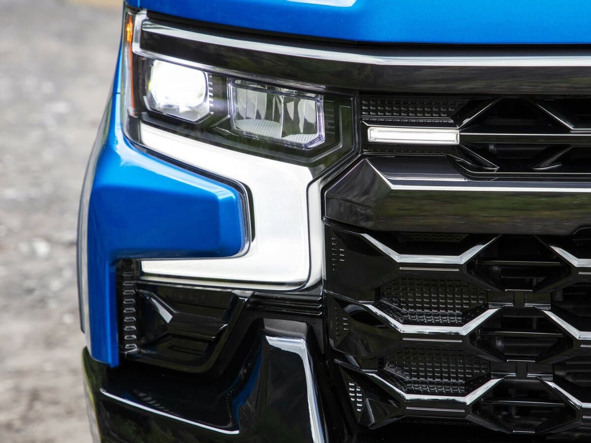 Chevrolet Silverado IV (T1XX) Restayling — Fara