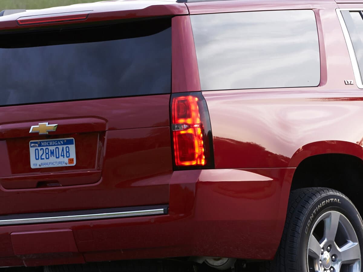 Chevrolet Suburban XI — Detal