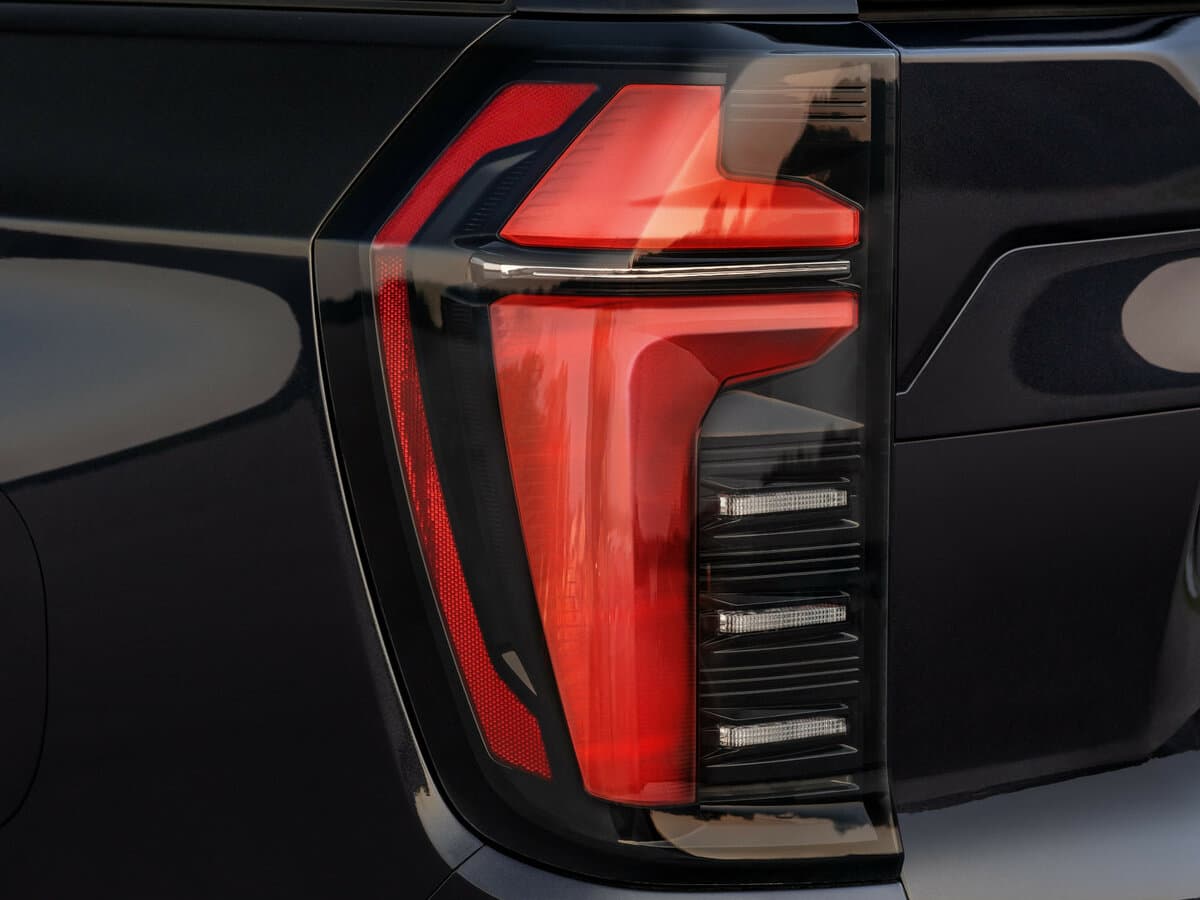Chevrolet Suburban XII Restayling — Detal