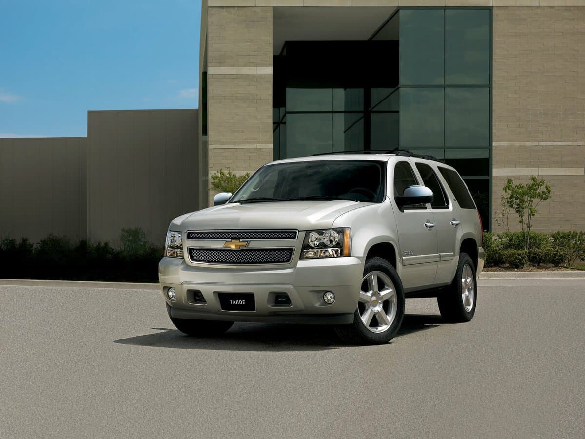 Chevrolet Tahoe III — Əsas şəkil